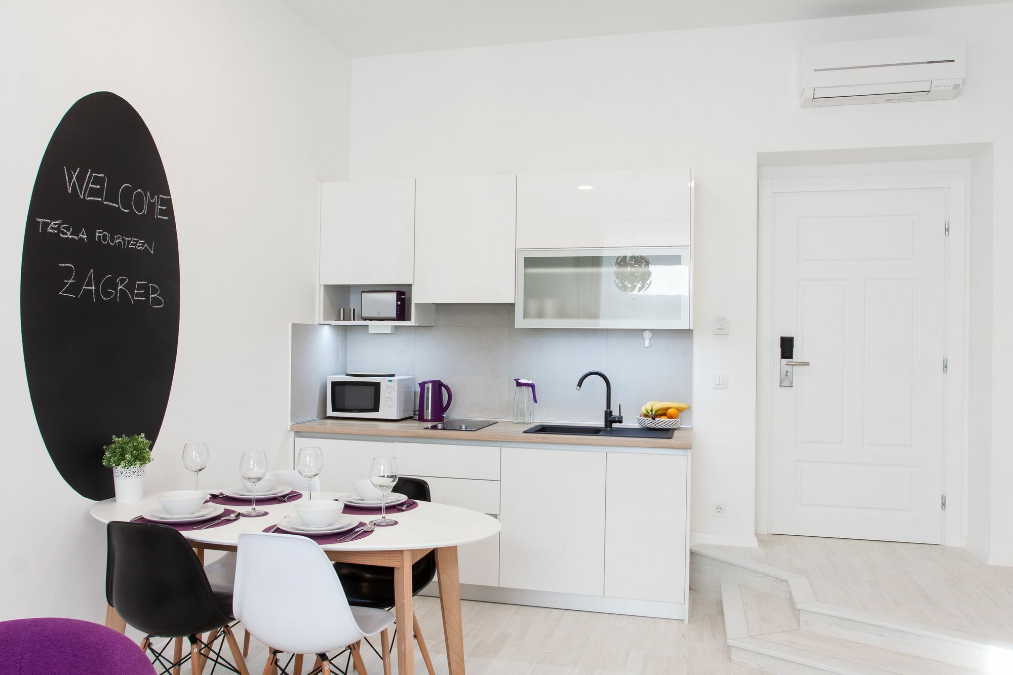 Tesla Boutique Apartments & Rooms Загреб Экстерьер фото